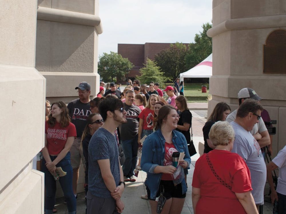 Students and family wait outside Shafer tower to enter during family weekend Sept. 16, 2017 after the Bell Tower recital. This year, another Bell Tower recital is scheduled at 11 a.m. Saturday, Sept. 22, along with other events families can attend on Family Weekend. Rebecca Slezak, DN