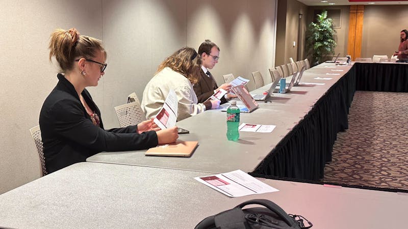 Senators review several budget requests during the Student Government Association (SGA) meeting on Nov. 13 at the L.A. Pittenger Student Center. Shelby Anderson, DN 