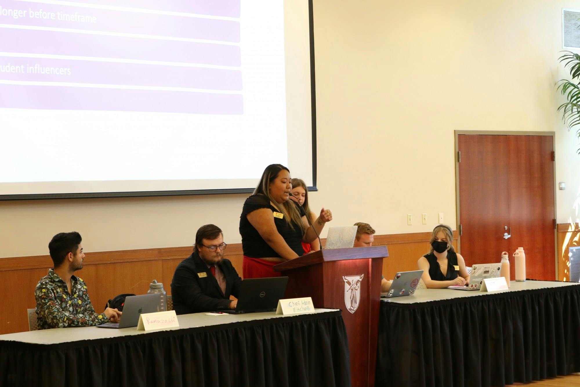 Ball State University Student Government (SGA) President Tina Nguyen addresses the Senate during her executive report August 31, 2022 in the Ball State Student Center. This was SGA's first meeting of the 2022-23 academic year. (Elijah Poe/DN)