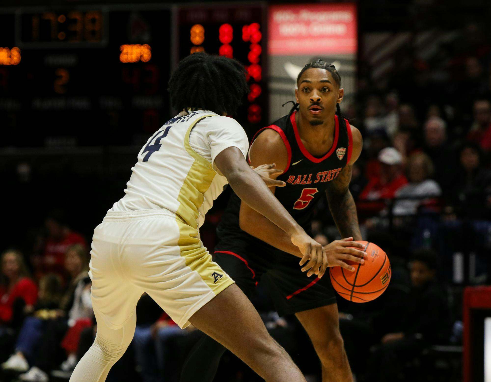 Junior guard Armoni Zeigler looks around to pass the ball  Feb. 20 at Worthen Arena. Zeigler has played 877 minutes this season. Adam Jones, DN