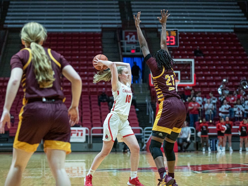 Sophomore forward Thelma Dis Agustsdottir passes the ball late in the fourth quarter Feb. 29, 2020, at John E. Worthen Arena. The Cardinals scored 18 points in the fourth quarter. Jacob Musselman, DN