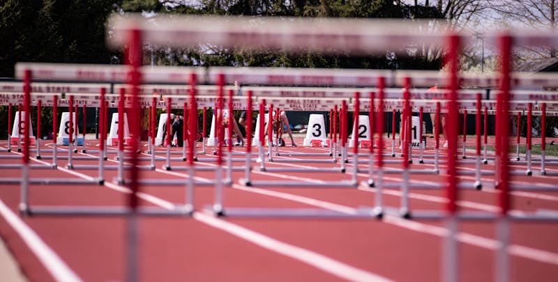 Hurdlers prepare for hurdles at the Ball State Track and Field We Fly Challenge on April 15 at the University Track at Briner Sports Complex. Katelyn Howell, DN.