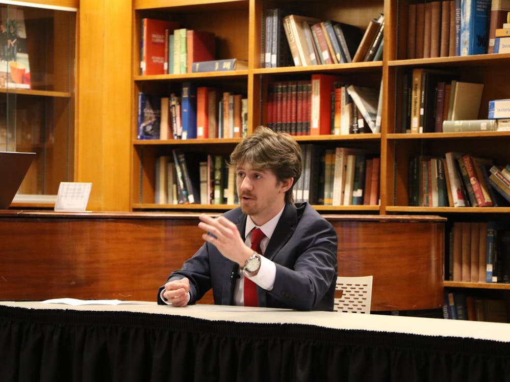 Presidential candidate for R.I.S.E ticket, Quinn Davis,
answering students' questions on fraternity stigma. Landon Jones, DN.