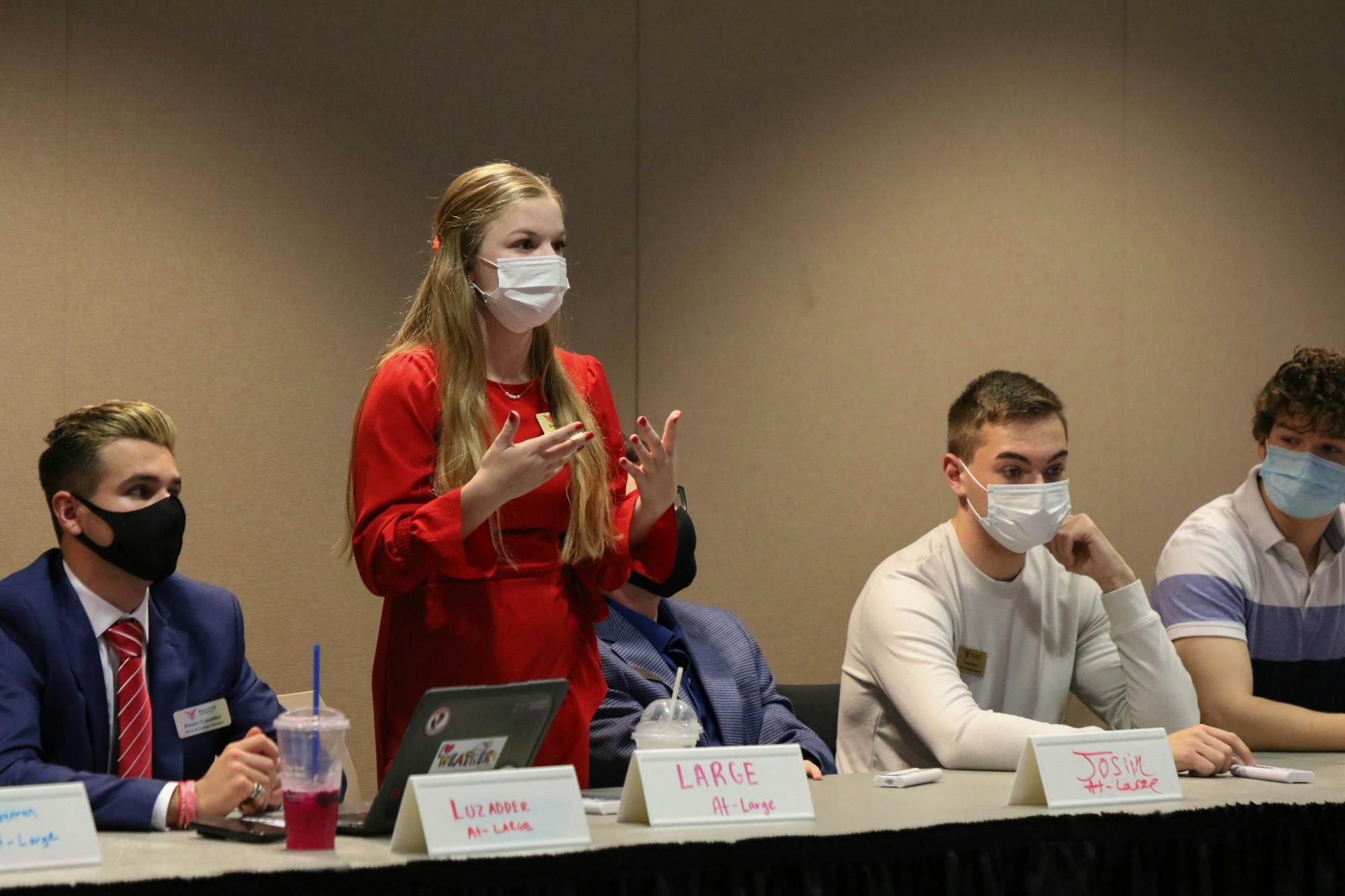 Senator Brenna Large clarifies an amendment regarding the new requirements for executive board positions Dec. 1. Large co-authored a resolution to raise the on-campus minimum wage. Joey Sills, DN