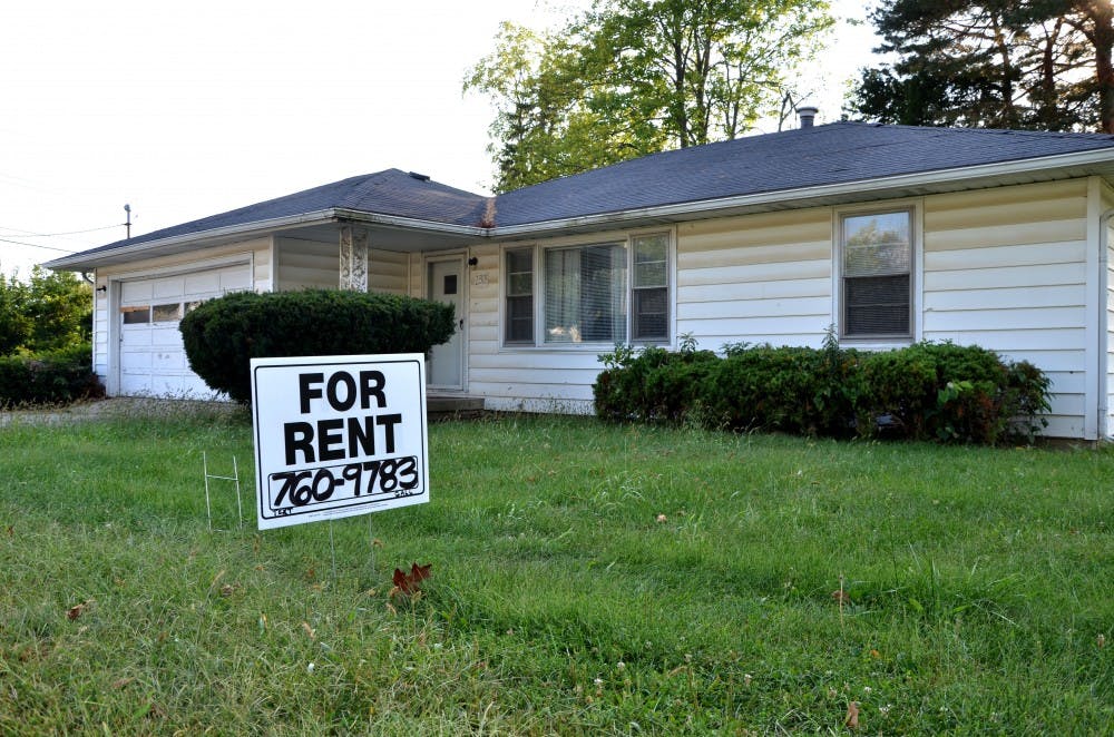 <p>Students are beginning to fill out leases and roommate agreements for off-campus housing for next fall. The Student Legal Services office provides many resources to help students in finding houses and apartments. <em>Alison Carroll // DN File</em></p>