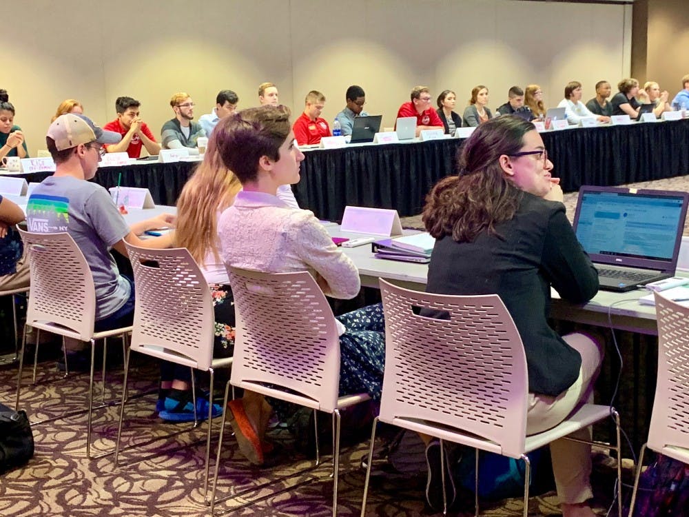 Senators discussing priority scheduling for ROTC members at Student Government Association’s (SGA) meeting Wednesday. This is the third attempt to pass legislation in the past two years to prioritize ROTC student scheduling.&nbsp;Liz Rieth, DN