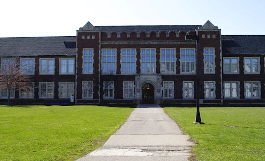 <p>Burris Laboratory School. <strong>DN File</strong></p>