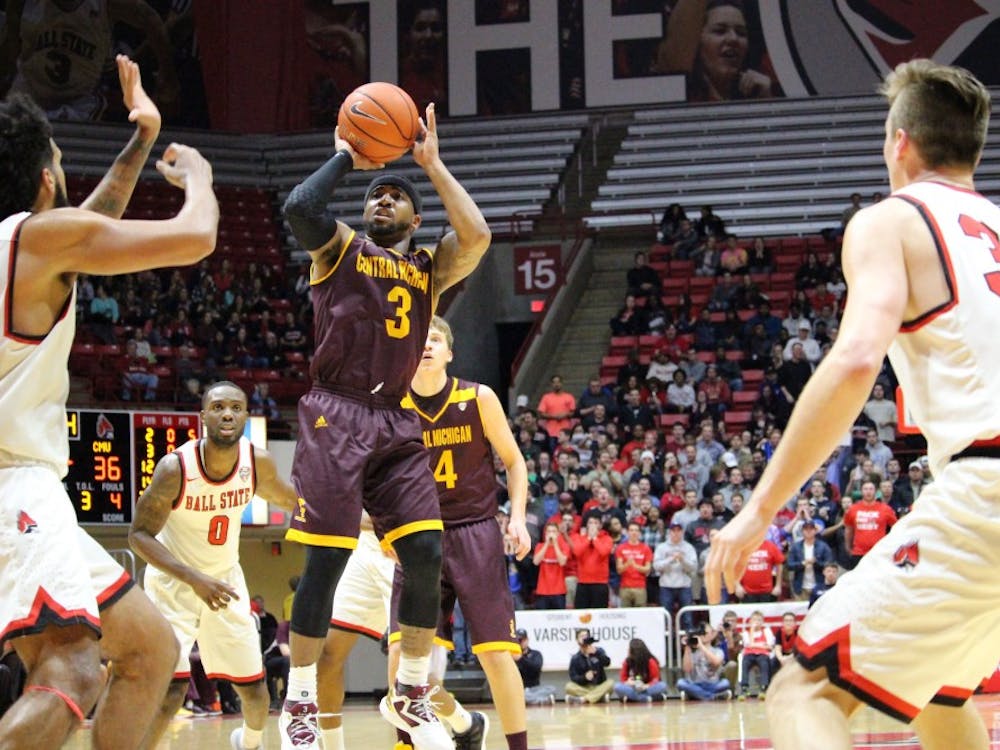 Central Michigan player, Marcus Keene attempts a shot in the game against Central Michigan in Worthen Arena on Jan. 17. Alicia M. Barnachea // DN. 