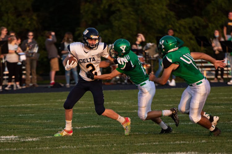 Delta Eagles remain undefeated after 147 win over Yorktown Ball