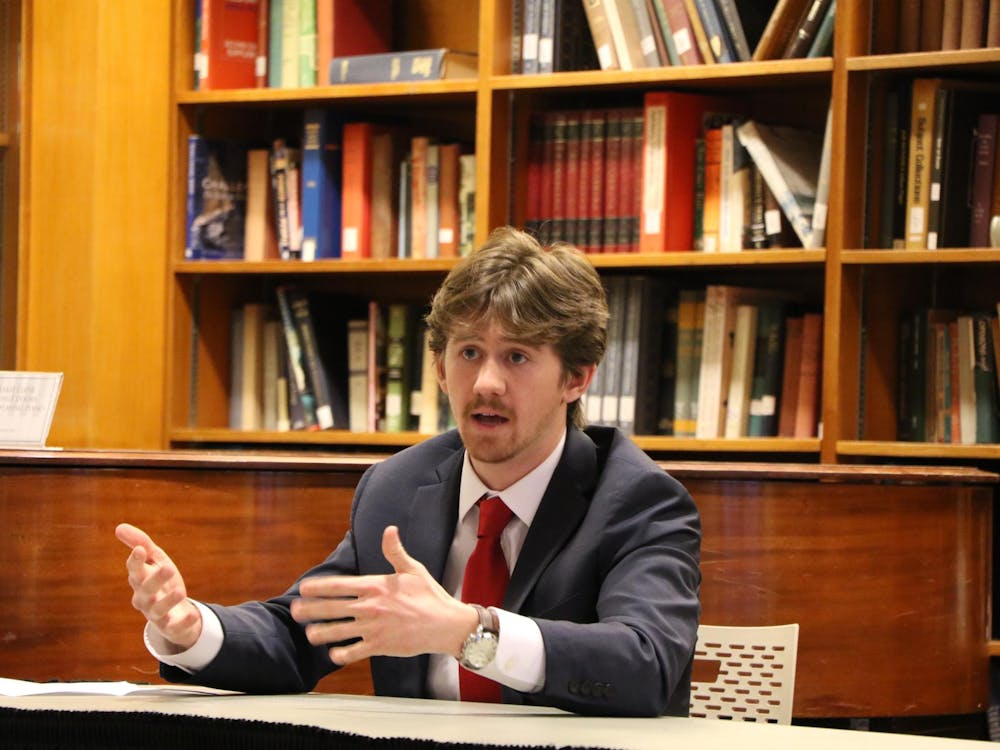 Presidential candidate for R.I.S.E ticket, Quinn Davis,
answering students' questions on fraternity stigma. Landon Jones, DN.