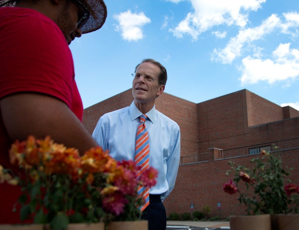 President Mearns to continue informal campus visits 