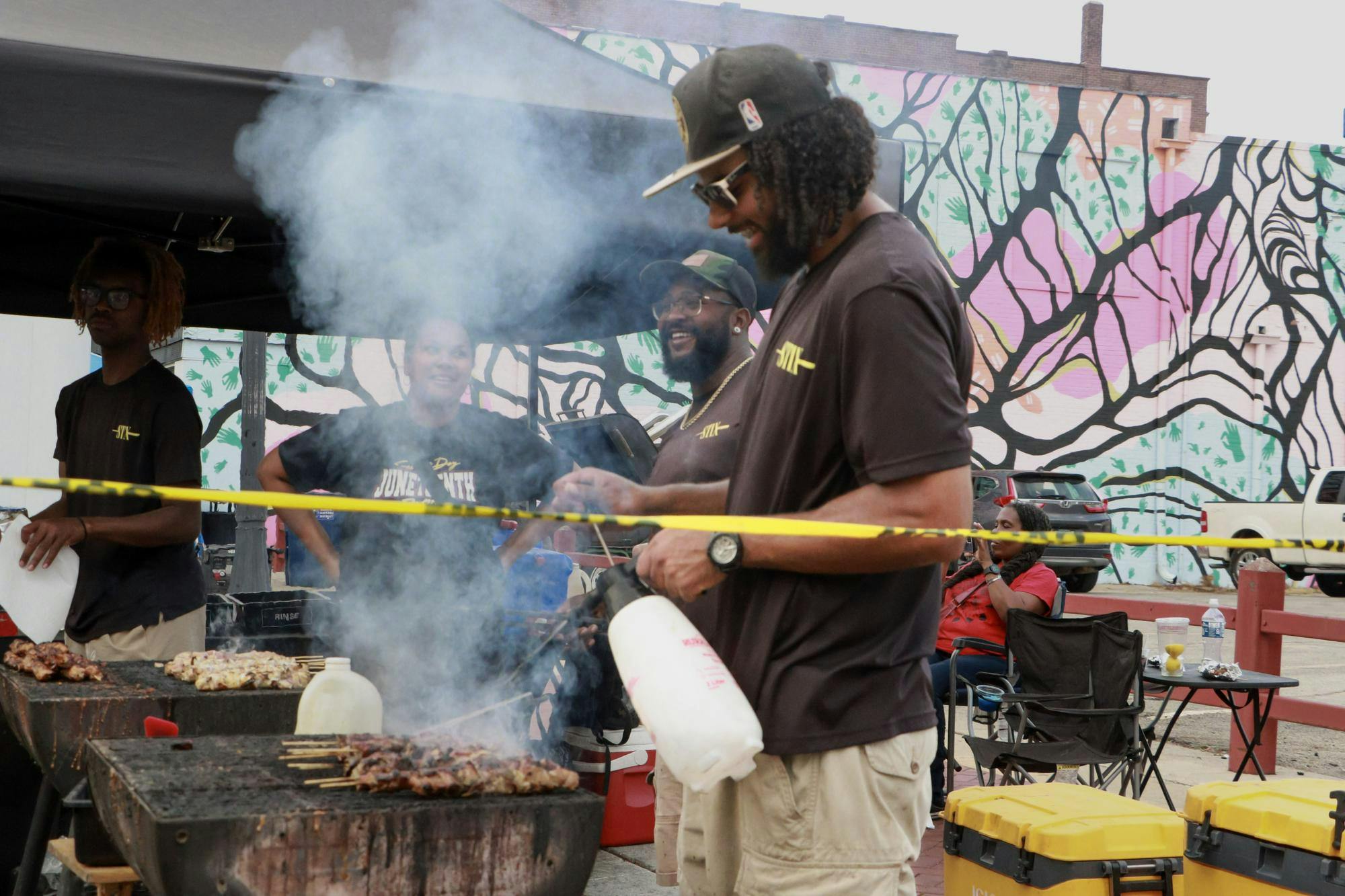 This past weekend on Saturday, Sept. 21, Downtown Muncie was filled with activities and attractions for the entire community to enjoy during the Fire Up Festival. This two-day event was presented by Muncie Downtown Development Partnership and Ivy Tech Community College. With a mixture of hot air balloons, spicy foods, and live entertainment, the festival serves as a celebration to the end of summer for the whole of Muncie to enjoy.