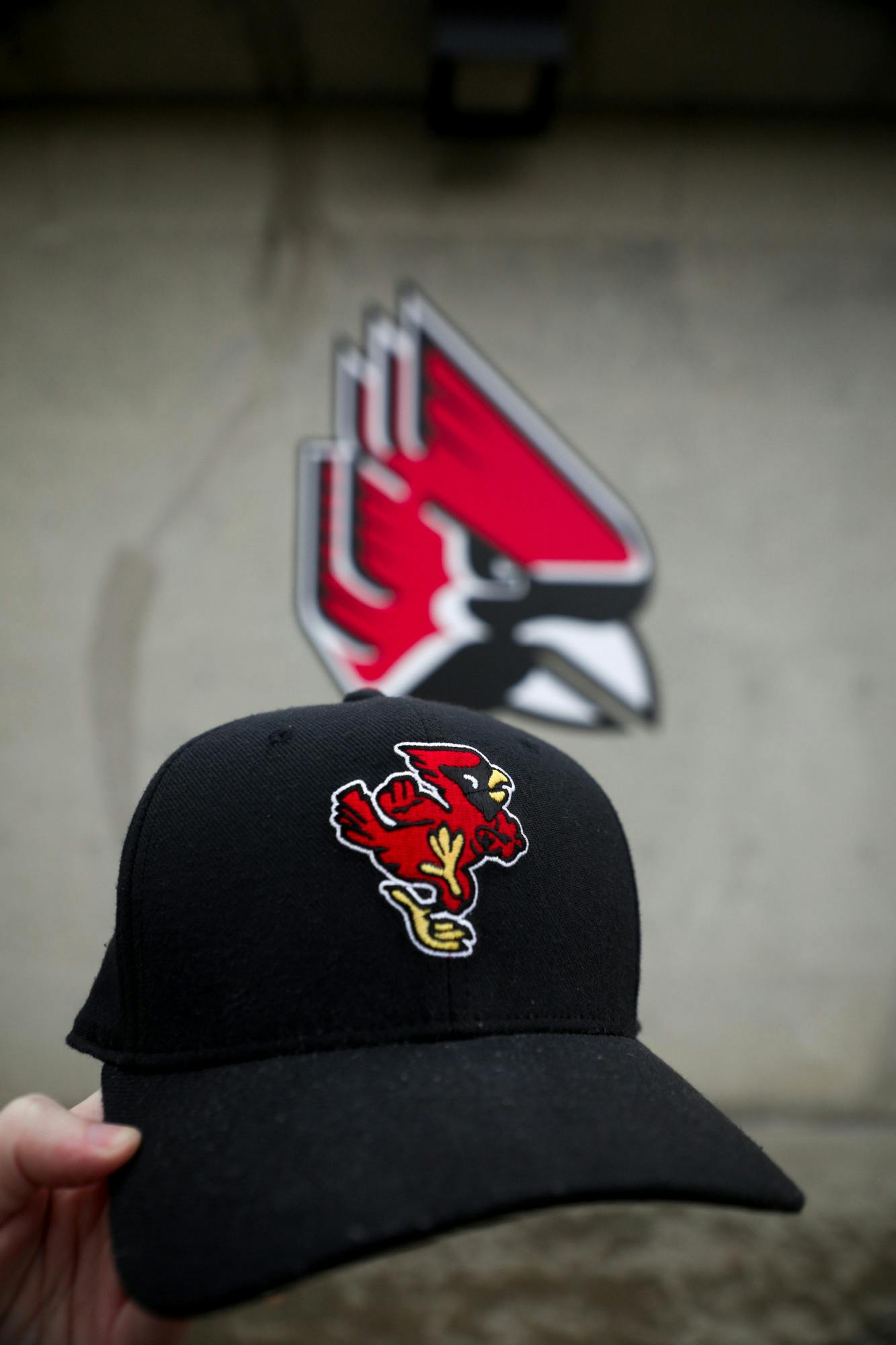 Second-year journalism major Grayson Joslin holds his hat outside Worthen Arena Jan. 11. Jacy Bradley, DN