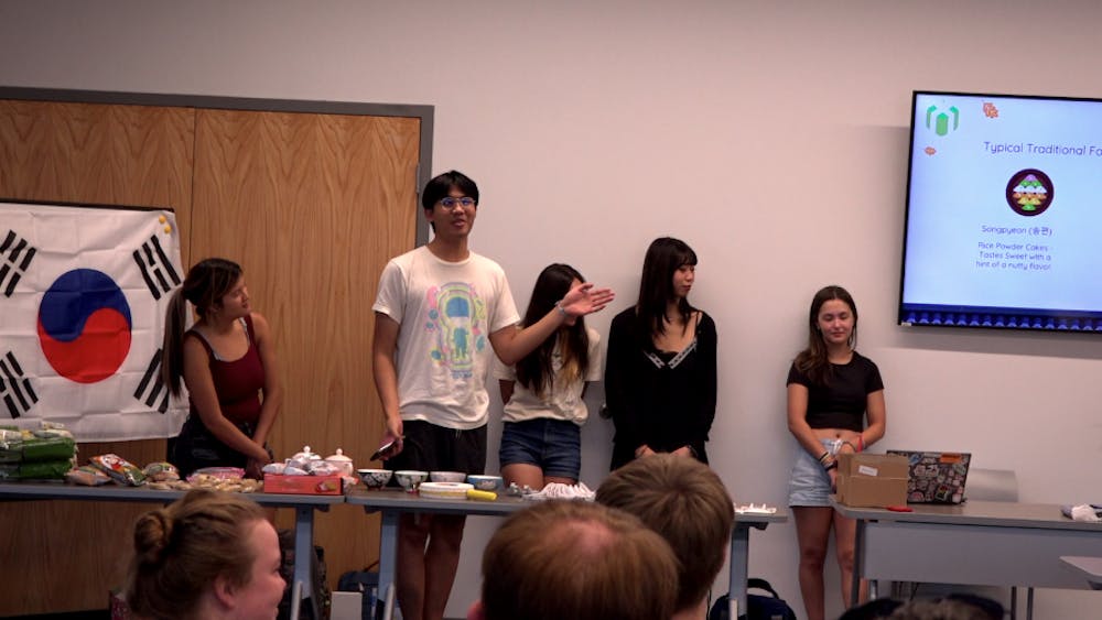 Students gather for Chuseok