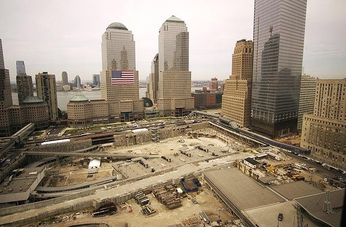 KRT US NEWS STORY SLUGGED: ATTACKS-WTC-ADV11 KRT PHOTOGRAPH BY MICHAEL BRYANT/PHILADELPHIA INQUIRER (September 10) NEW YORK, NY -- Ground Zero in lower Manhattan, four years after the fateful day. The site of World Trade Center is now bustling with development and controversy. While Wall Street workers move into new apartments near the site and politicians break ground regularly on new construction projects there, some family members are successfully fighting plans for the development. (cdm) 2005