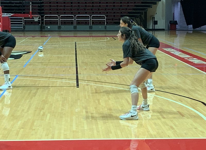 Volleyball’s Avila reaches 2,000 career digs