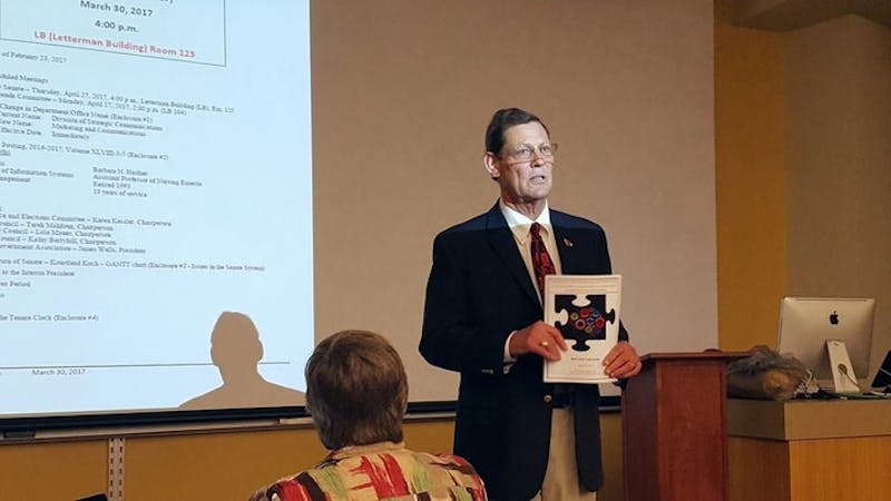 University Senate discusses affordable textbooks, Cooper renovations