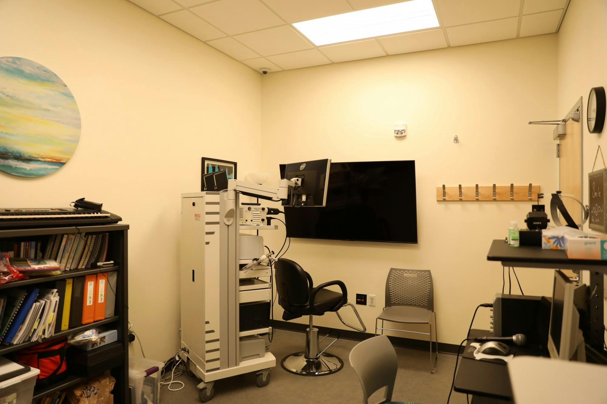 The Voice Lab is pictured in the Speech-Language Clinic of the Health Professions Building Oct. 19. The clinic offers numerous diagnostic and rehabilitative services. Krystiana Brosher, DN