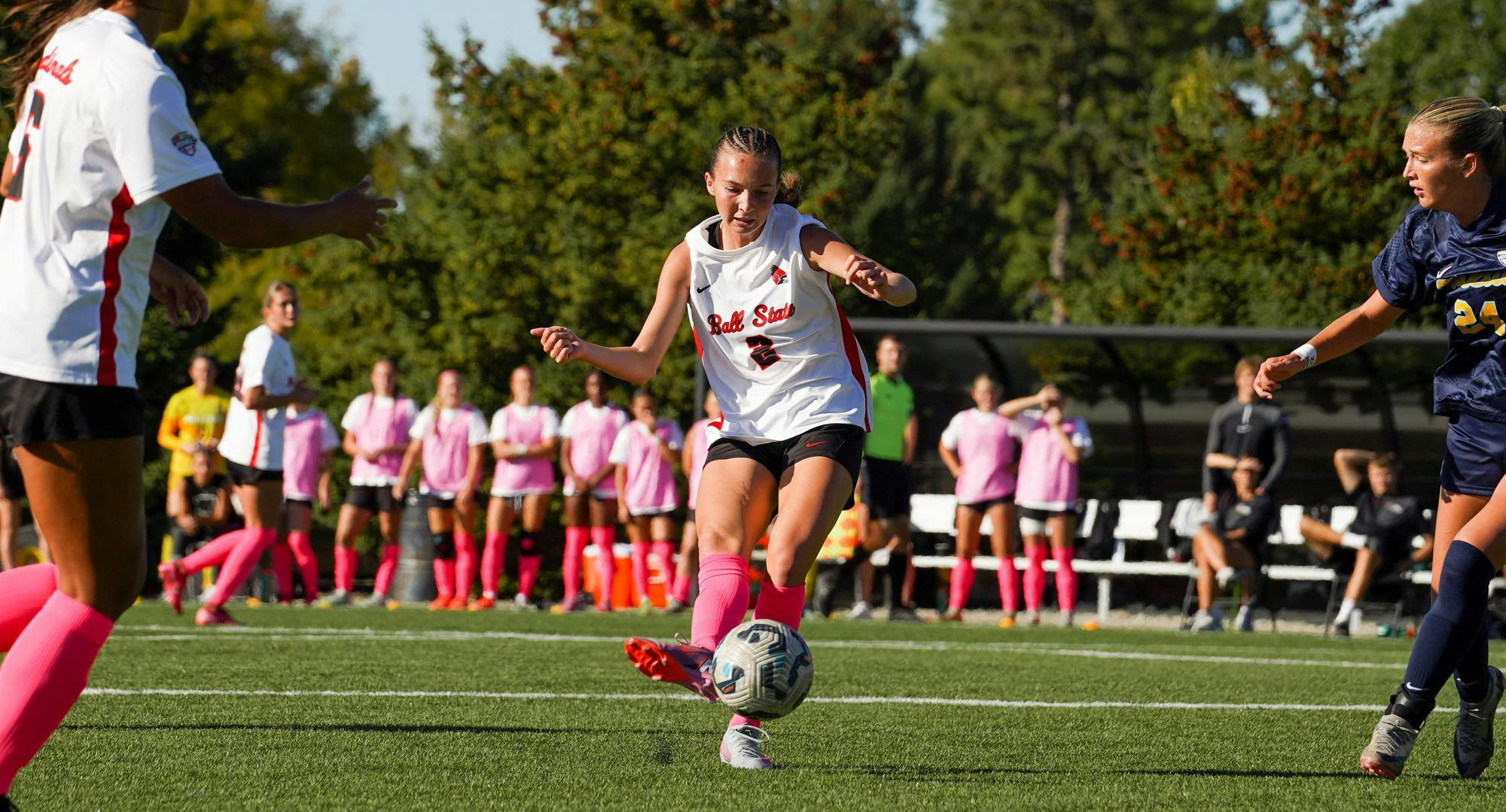 Freshman midfielder Izzy Ross kicks the ball Oct. 16 at Briner Sports Complex. Ross played at Blue Valley Southwest High School before committing to Ball State. Isabella Kemper, DN