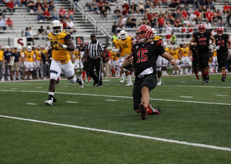 Riley-Riley connection leads Cardinals to first MAC win since 2016