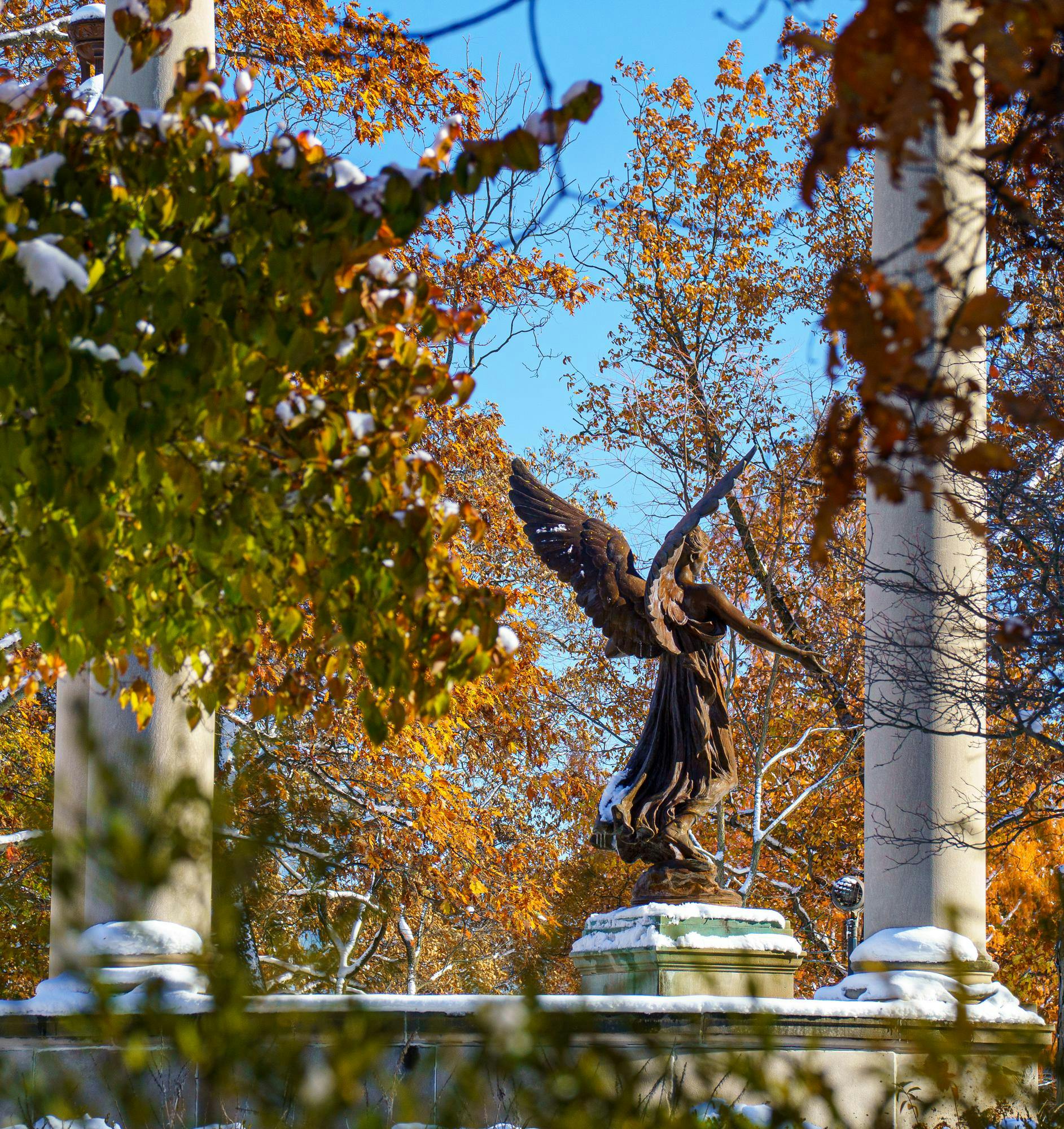 Ball State's campus sees first snow of the season - Cardinal Media