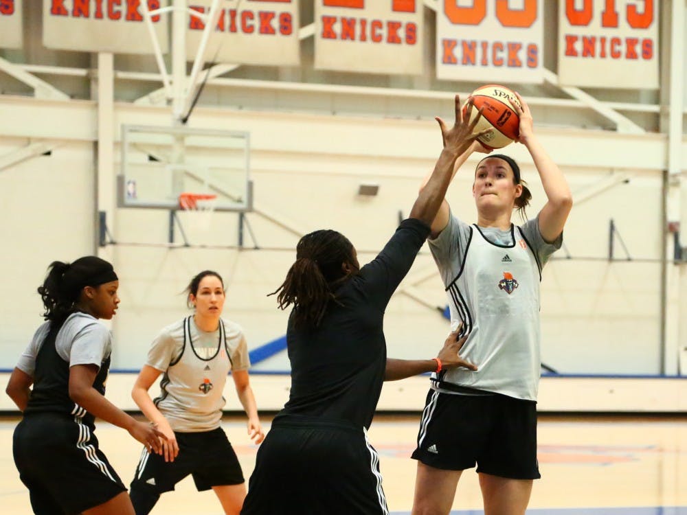Renee Bennett takes part in New York Liberty training camp