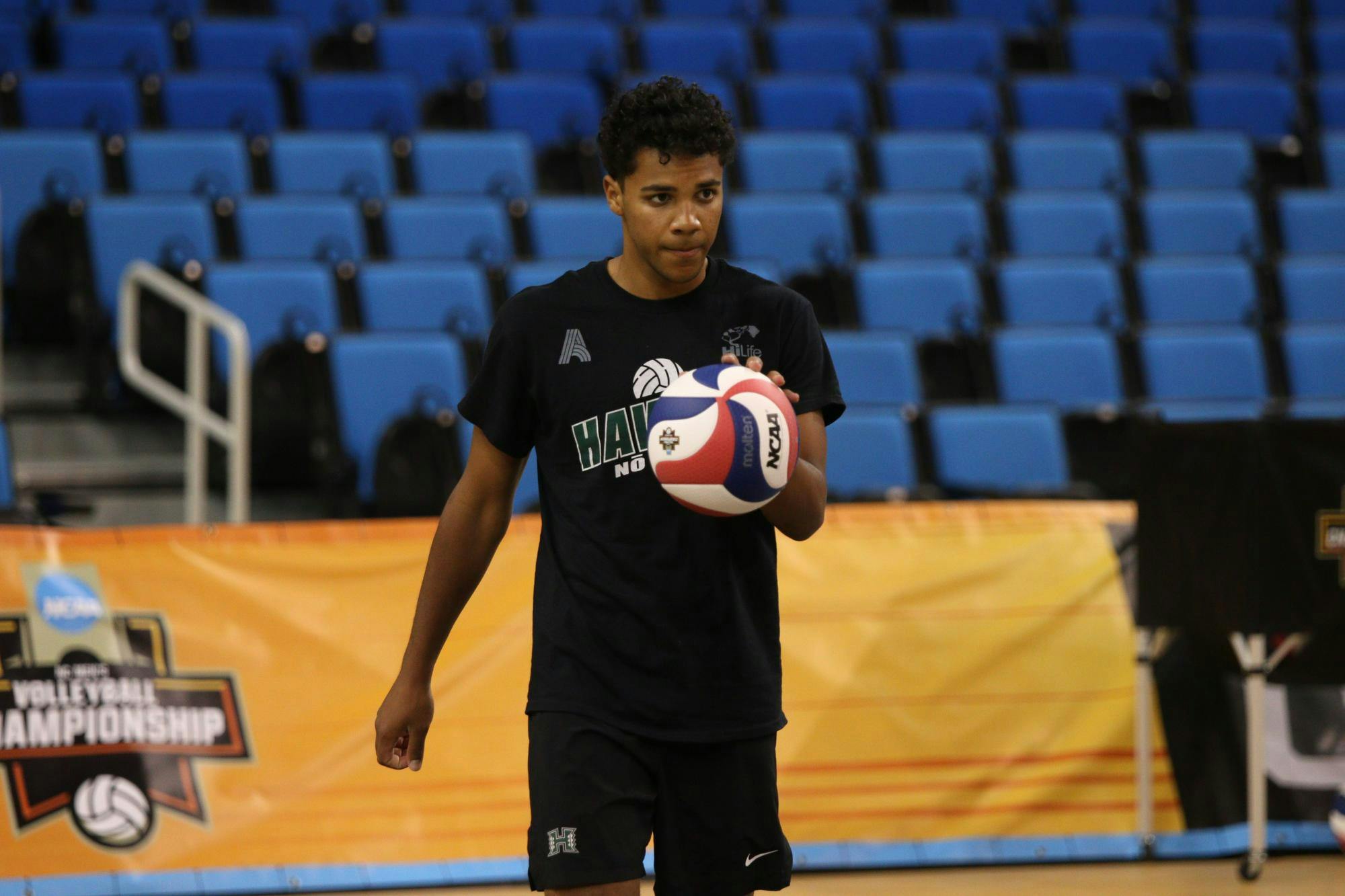 Hawaii men's volleyball practices ahead of the NCAA Tournament Championship May 10 at Pauley Pavilion in Los Angeles. Kyle Stout, DN