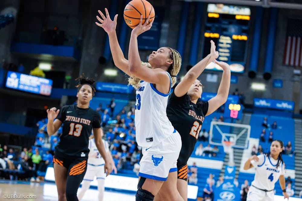 The Bulls defeated the Buffalo State Bengals 123-44 in the first game of Friday night’s basketball doubleheader in Alumni Arena.