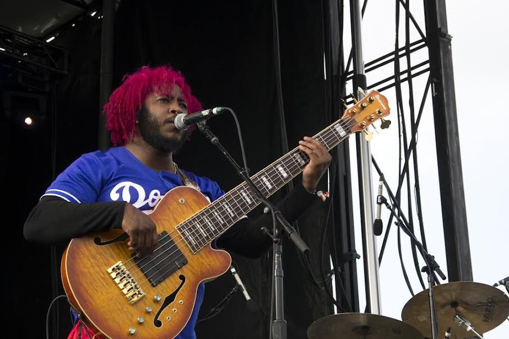 <p>Thundercat, a Grammy-award winning bassist, performed at Field Trip in Toronto this past weekend. Thundercat wooed fans with charming performances like "A Fan's Mail (Tron Song Suite II)" and heavy cuts like "Them Changes" from his album <i style="background-color: initial;">Drunk.&nbsp;</i></p>