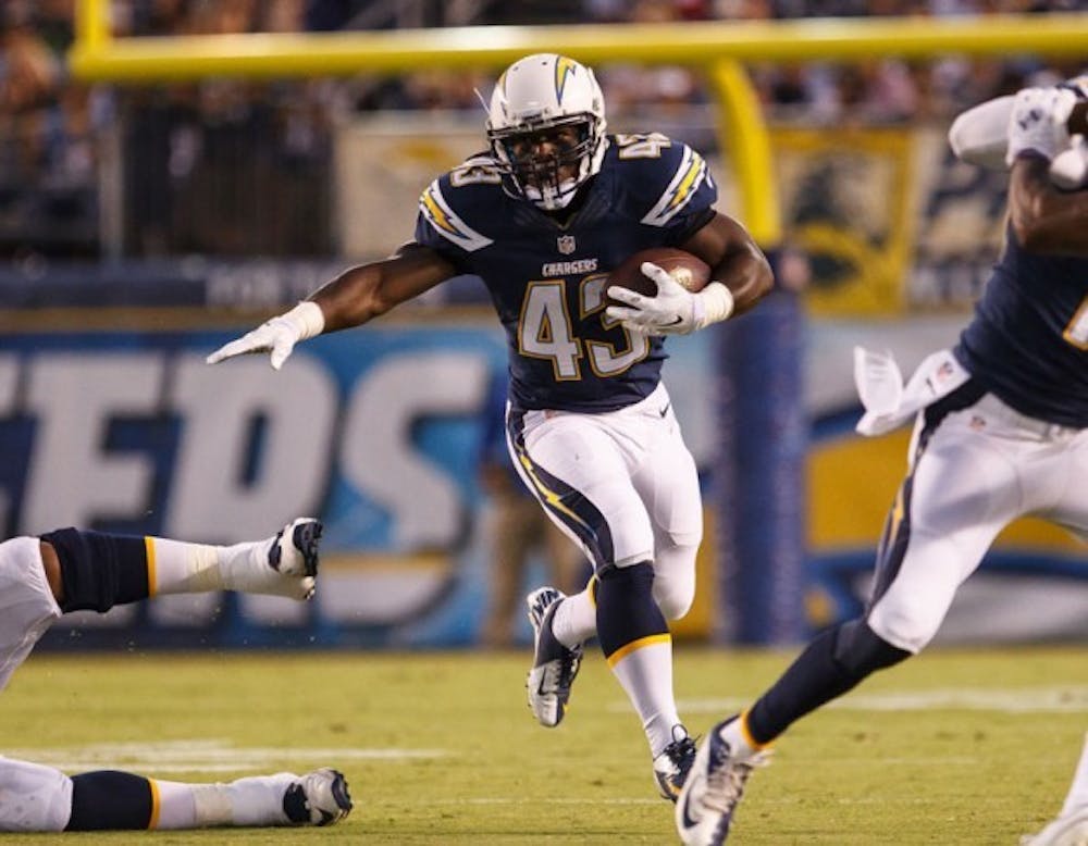 Former Bull and current San Diego Chargers running back Branden Oliver has ran for 371 yards and two touchdowns this season. The Spectrum spoke with Oliver at the men&rsquo;s basketball team&rsquo;s exhibition game Thursday night. Courtesy of San Diego Chargers