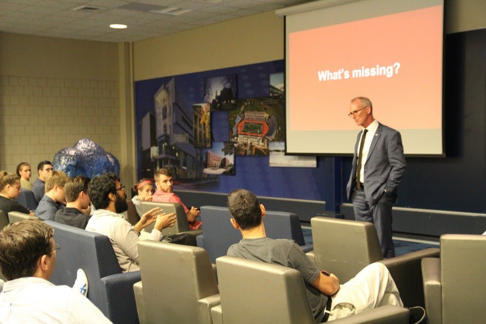 Former U.S. Rep Bob Inglis (R-S.C.) speaks with students during an event in the Student Union on Thursday. Inglis proposed a free enterprise solution to climate change and talked about his “metamorphosis” to understanding the issue as a conservative.&nbsp;