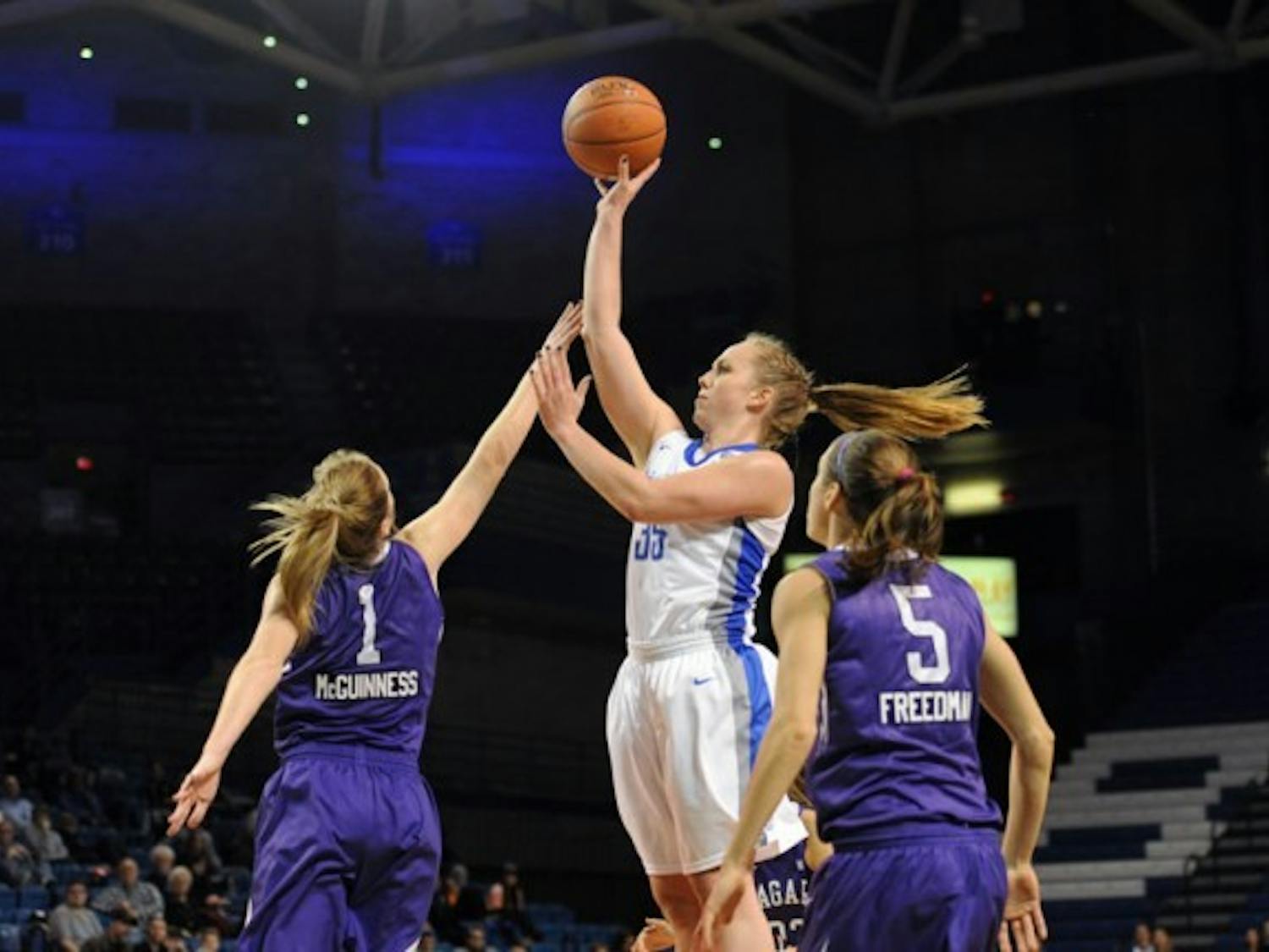 Junior guard Mackenzie Losing was just 3-for-20 from the field on Saturday but still scored 18 points, leading Buffalo to a 73-64 victory over Niagara.
'Yusong Shi, The Spectrum