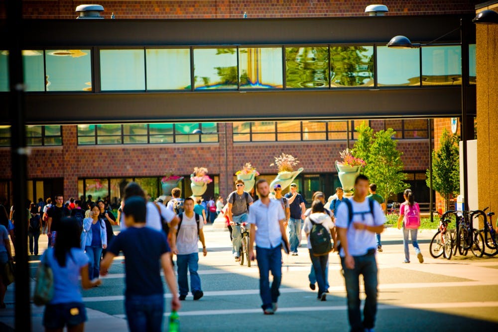 New Students on North Campus in 2009Photographer: Douglas Levere