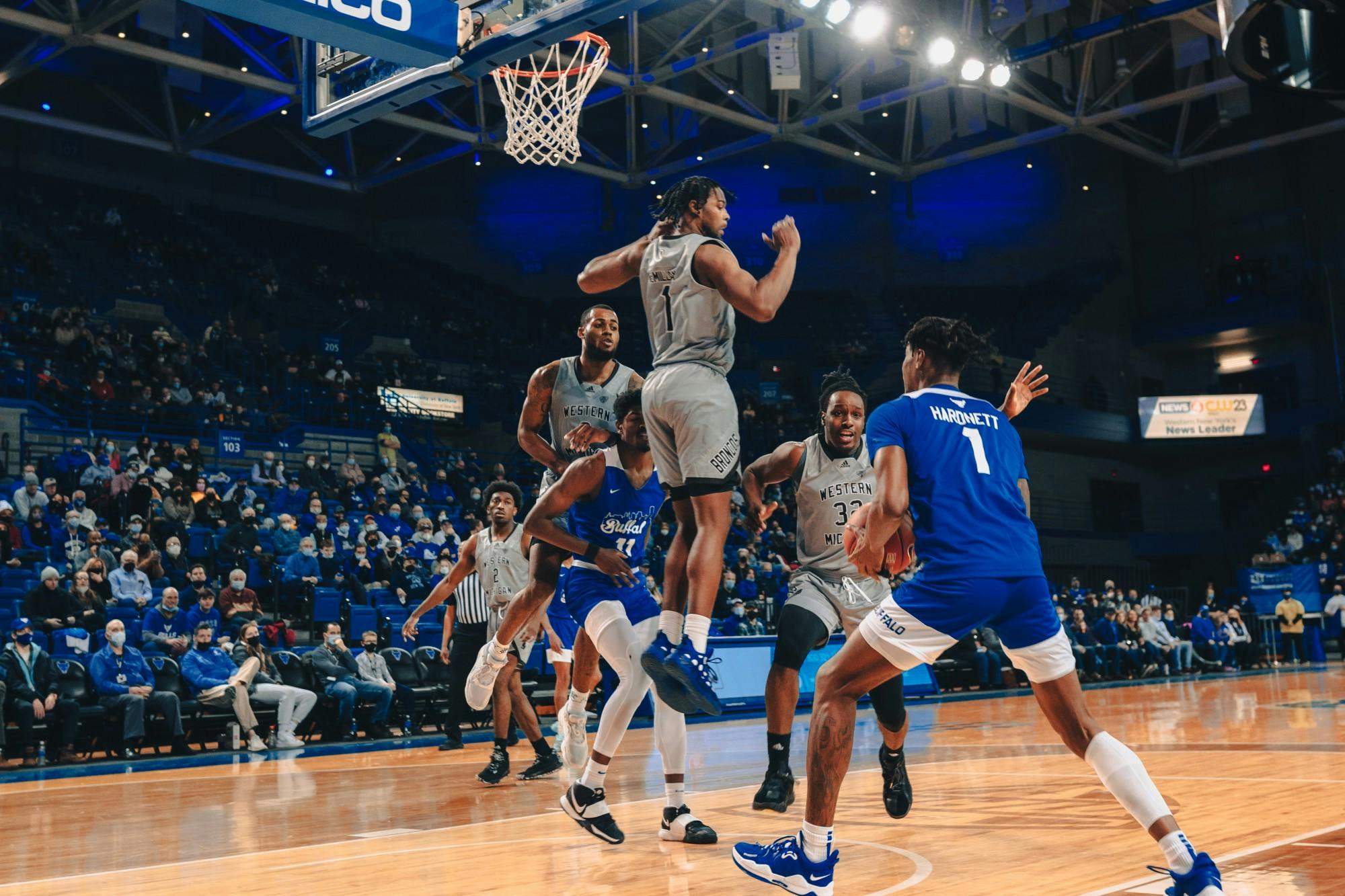 Senior forward Laquill Hardnett scored 21 of his 27 points in the second half, while also dominating the glass, collecting 15 total rebounds.