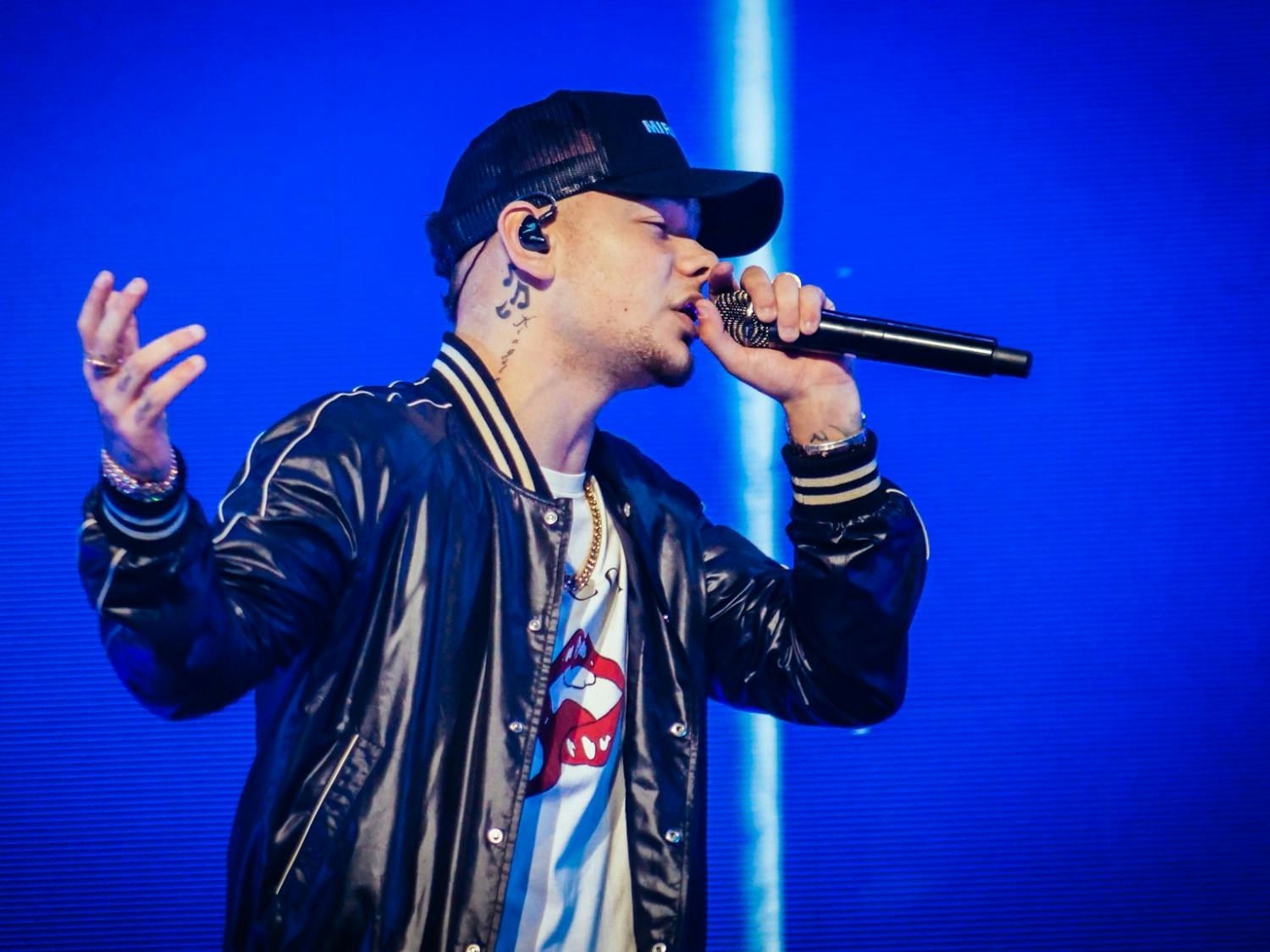 Kane Brown performing hits including Homesick, Heaven, and One Thing Right to a sold-out crowd at KeyBank Center.