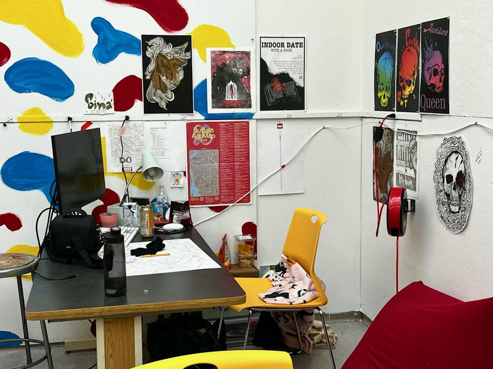 Academic life in the art department starts off like many other degree programs: pick a major and select a concentration within that major. Students are required to complete a variety of art classes, and then a few more specific classes that fit into their concentration. 