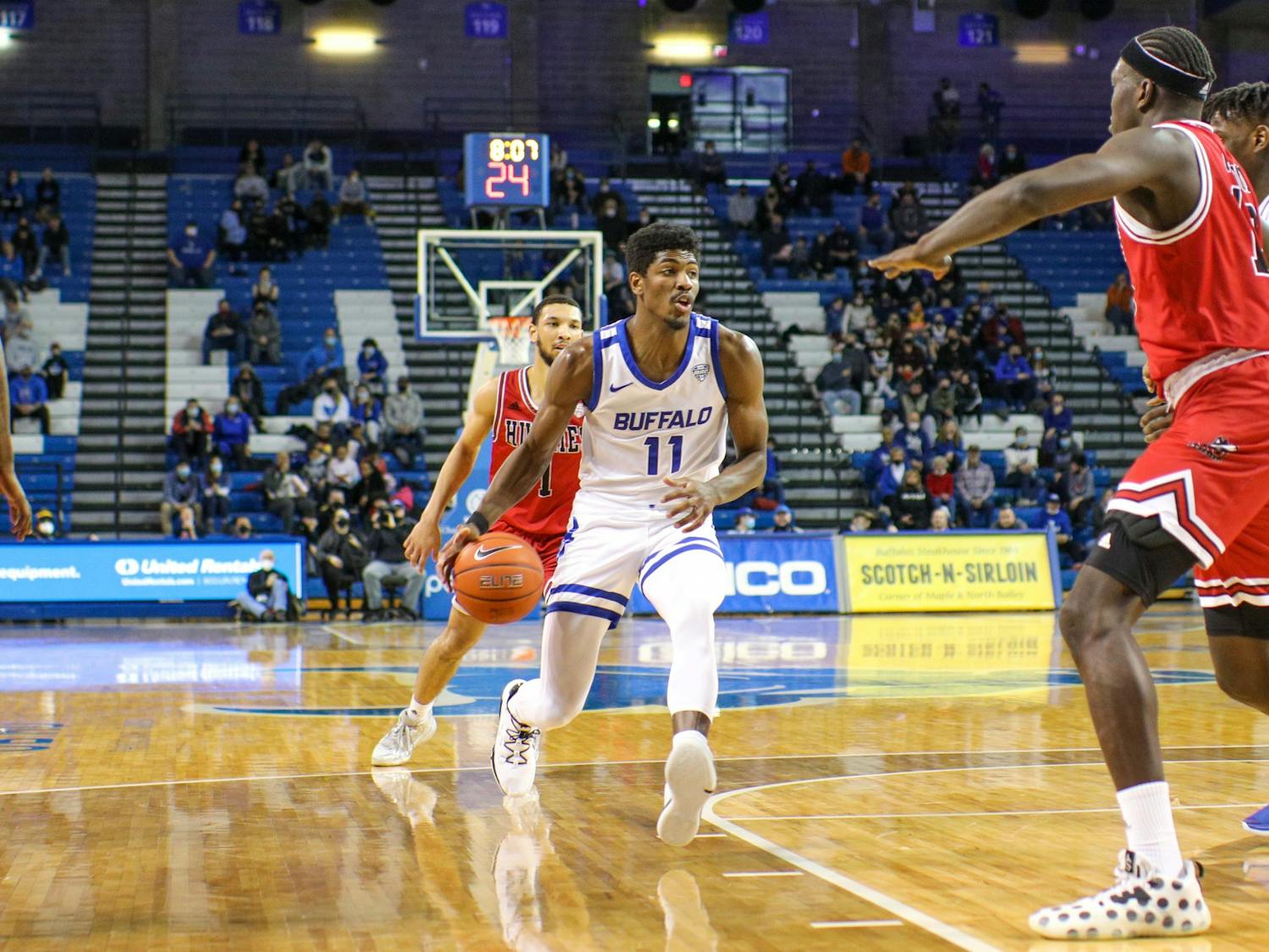 Former UB star Jeenathan Williams agreed to a contract with the Portland Trail Blazers on Saturday