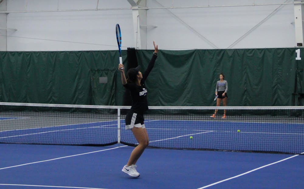 <p>The women's tennis team trains in the fall of 2021. The Bulls carried their momentum into singles this weekend, winning every match in straight sets. &nbsp;</p>