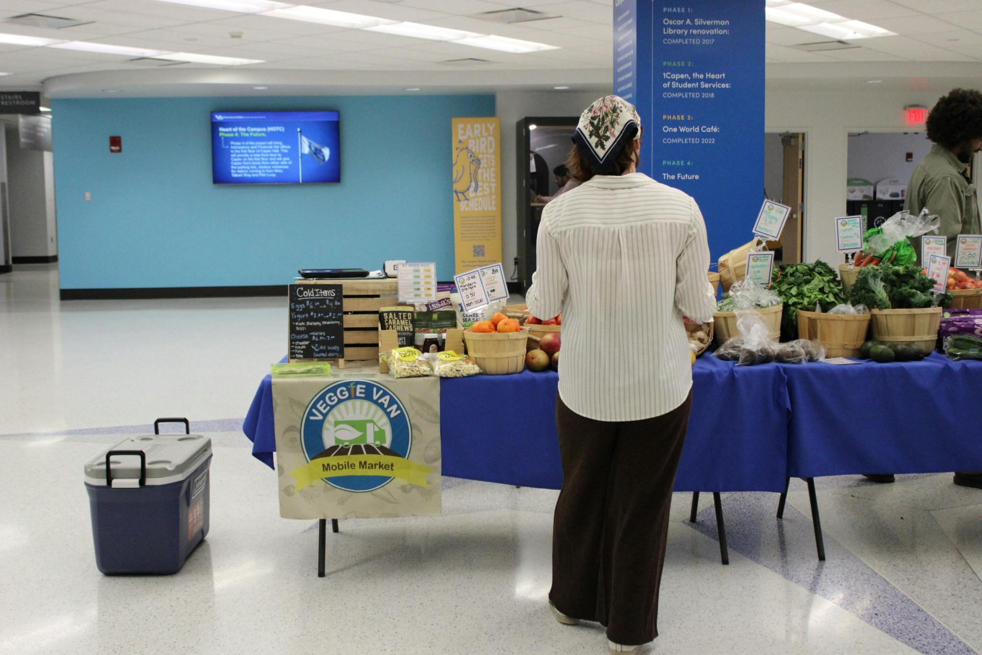 Veggie Van Mobile Market in Capen Hall