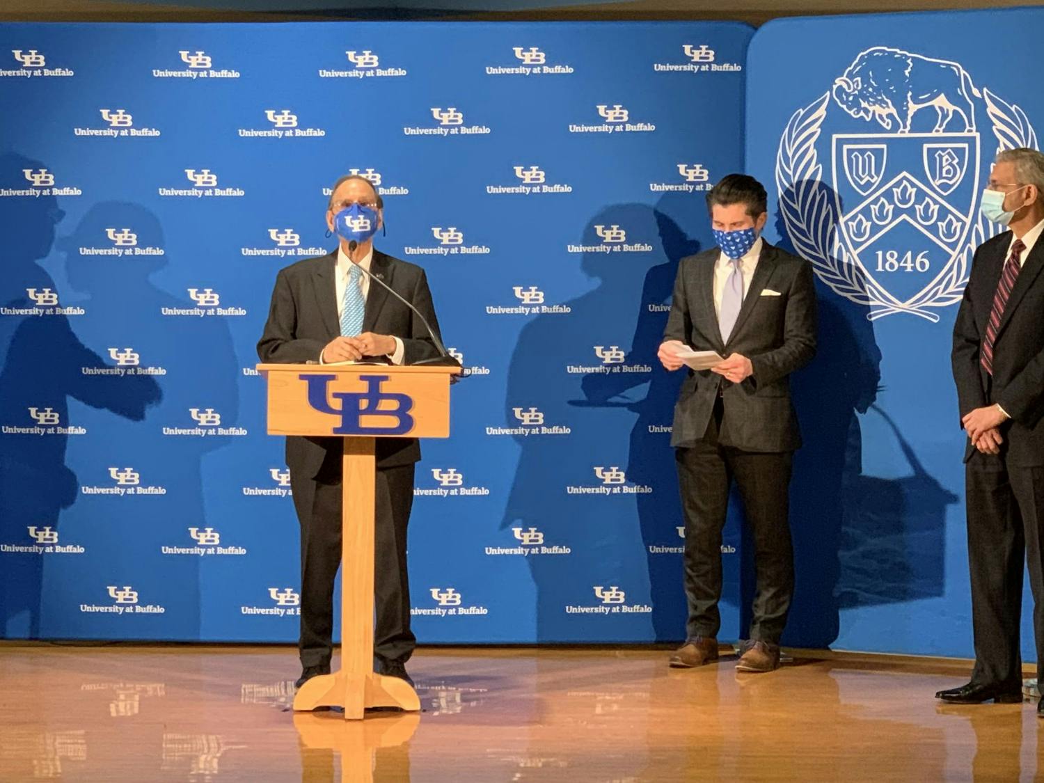 UB President Satish Tripathi and SUNY Chancellor Jim Malatras announced the creation of a COVID-19 satellite testing laboratory at Farber Hall.