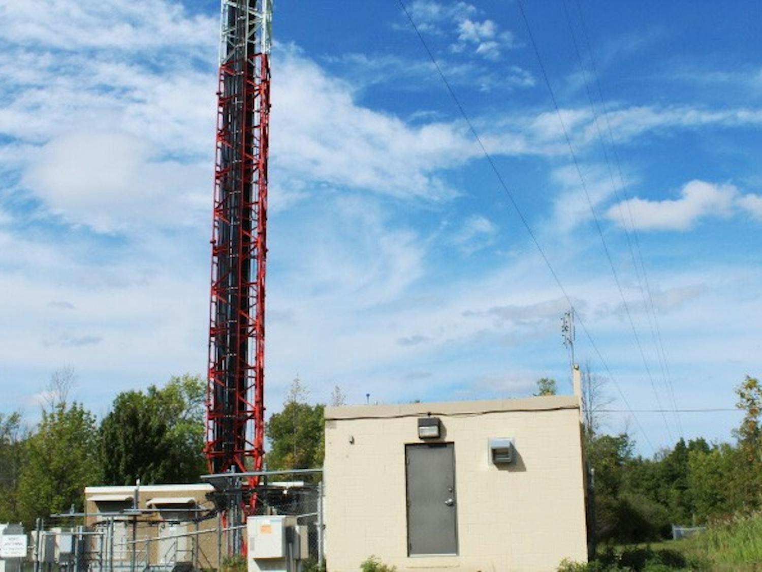 UB’s radio tower, adjacent to the Millersport Highway, stands over 400-feet high. The tower hosts six tenants from around Western New York, including WNED/WBFO, Verizon and Transwave Communications Systems.