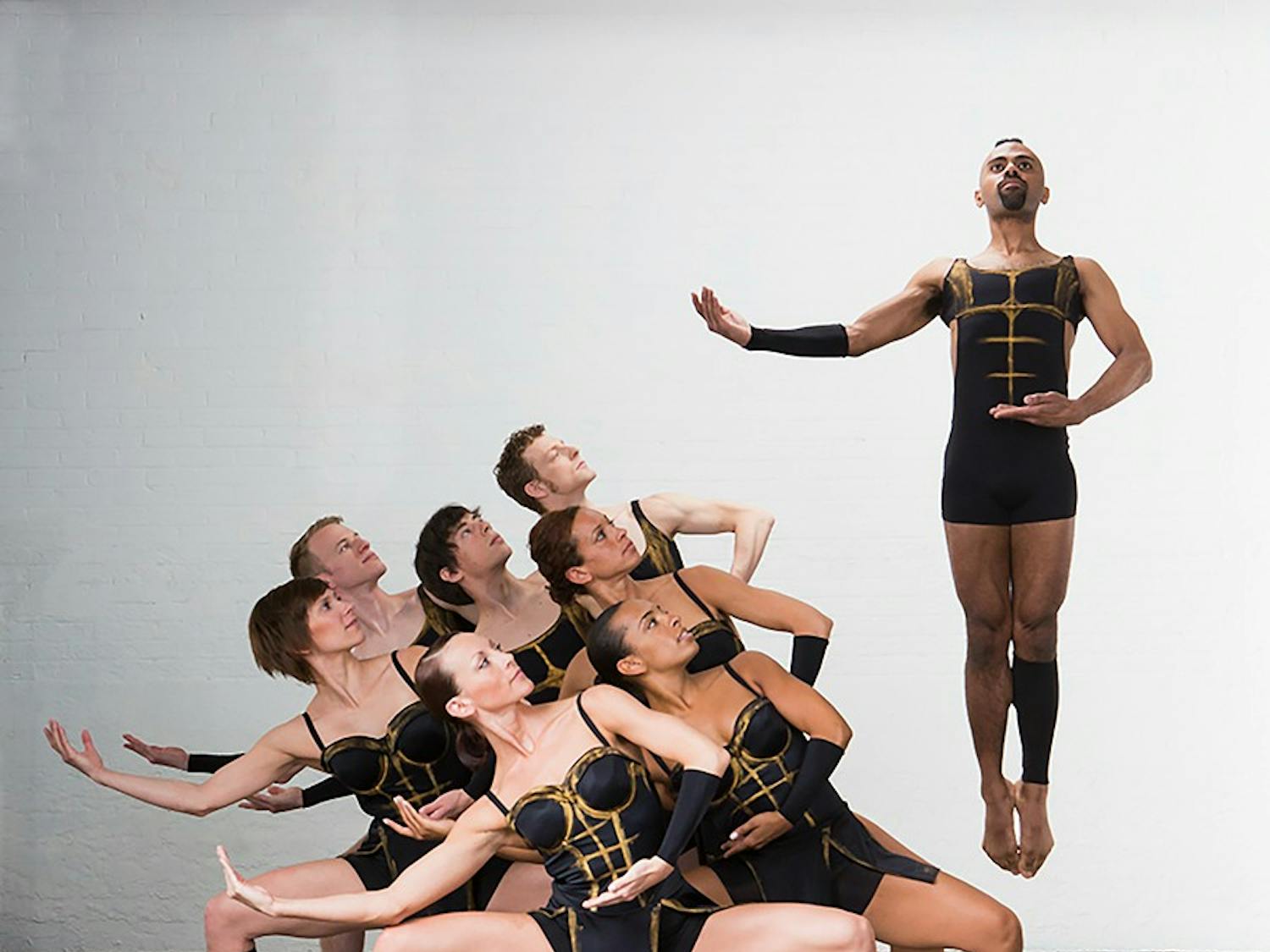The Lehrer Dance Company’s opening performance of the year combined onstage wit and honed gracefulness, enrapturing the sellout crowd at the Center for the Arts on Saturday.