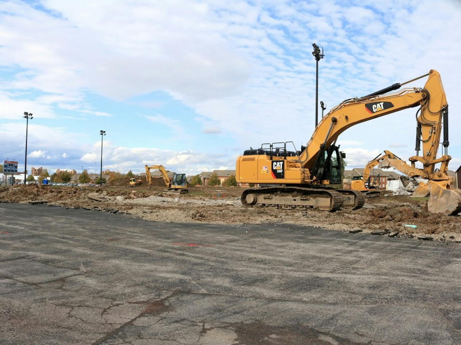 Construction on the upcoming Murchie Family Fieldhouse next to UB Stadium begins. The reaction to the $18 million facility has ben varied.