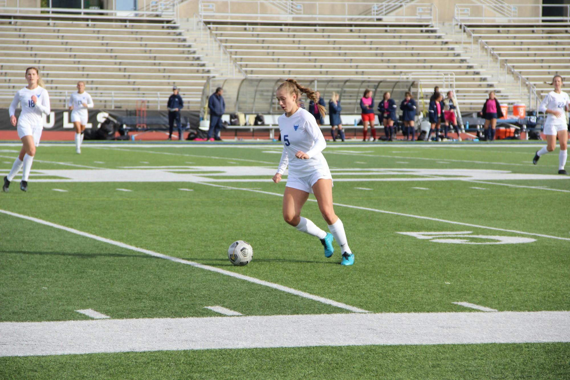 Women’s soccer currently holds a 12-game unbeaten streak and stands atop the MAC standings.