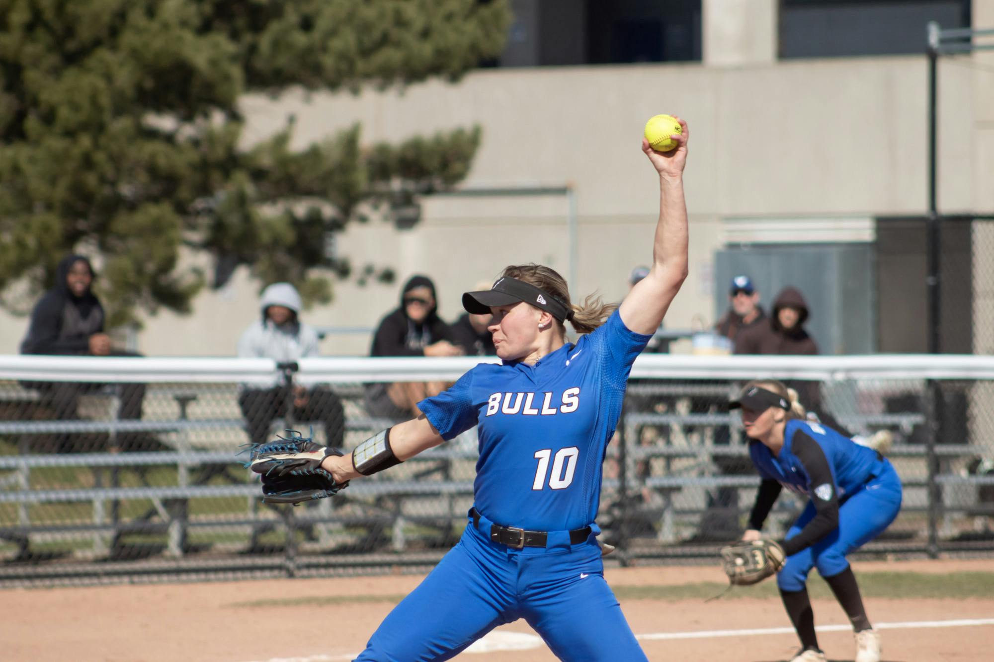 Alexis Lucyshyn, No. 10, throws a pitch at a Bulls home game.