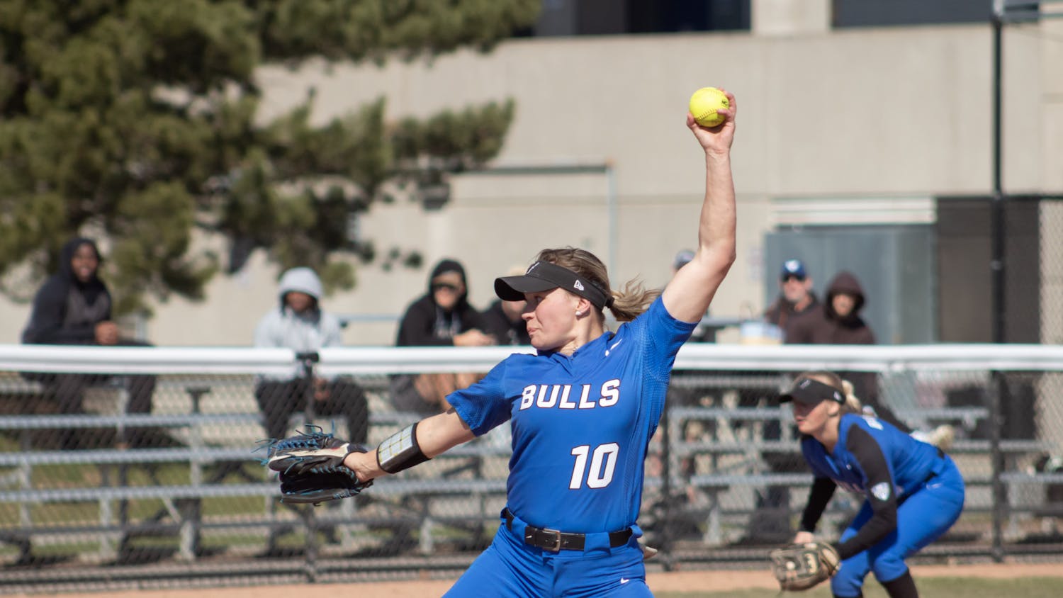 Alexis Lucyshyn, No. 10, throws a pitch at a Bulls home game.