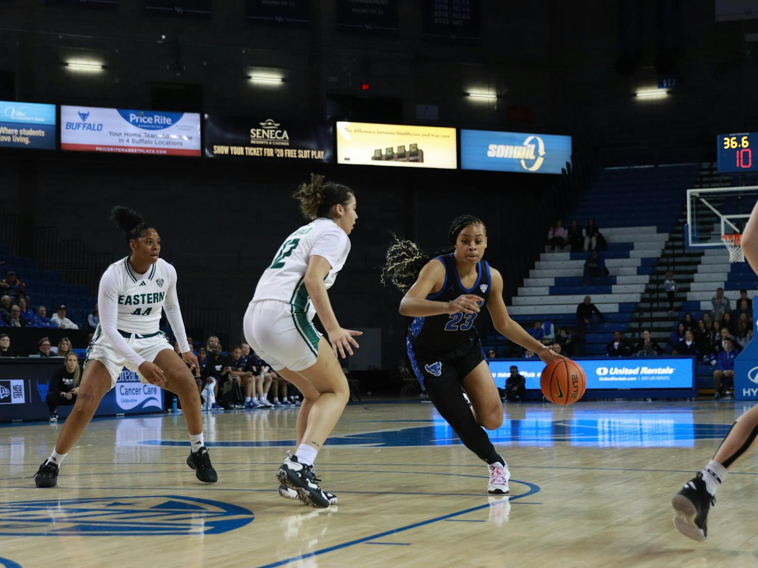 Freshman forward Alexis Davis, pictured above, led the Bulls to a 14-point lead by the end of the first quarter.&nbsp;