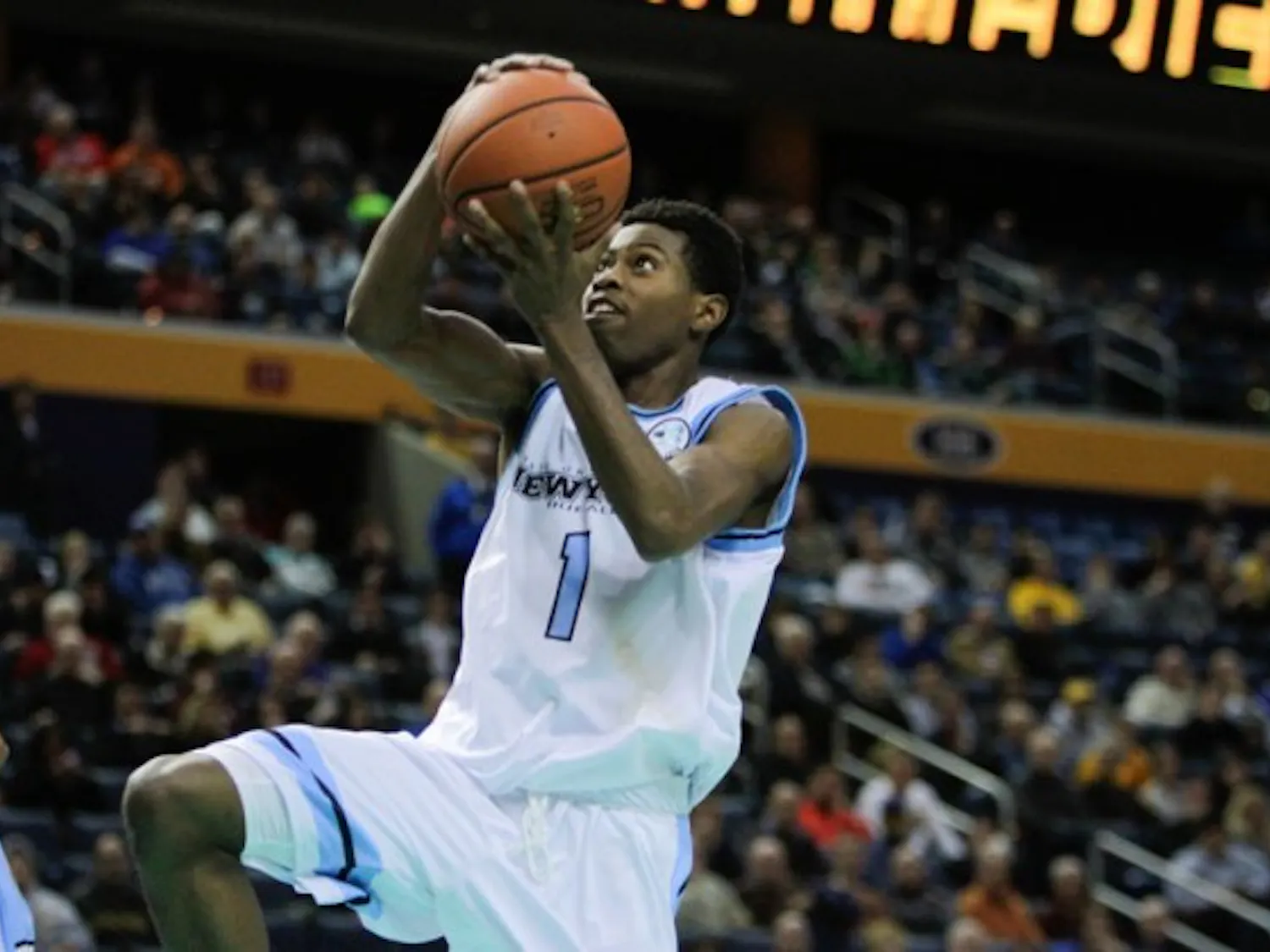 Sophomore guard Lamonte Bearden goes to the hoop in Bulls' 72-57 win over Canisius last season. The Bulls announced their 2015-16 schedule Friday.