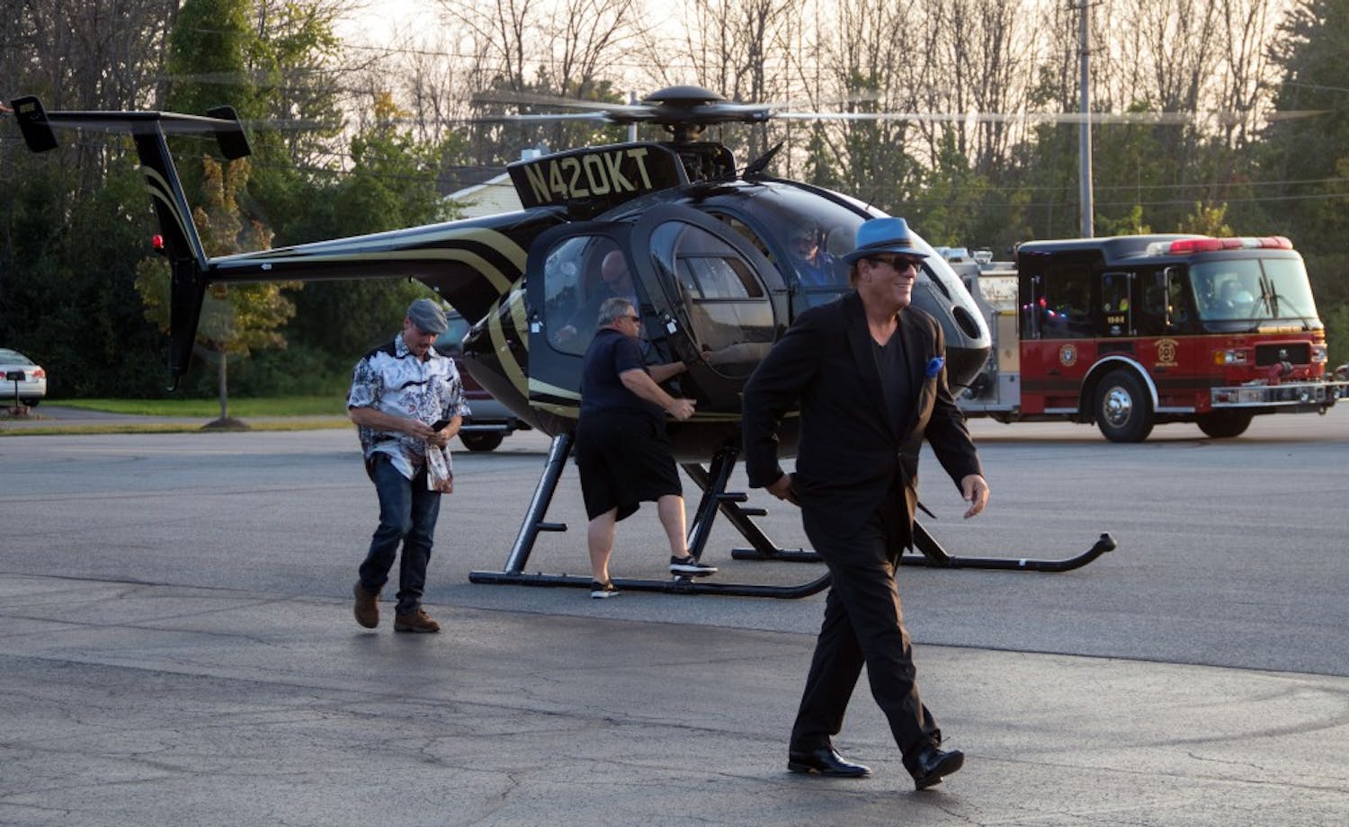 Bond villain Robert Davi kicked off the Buffalo Niagara Film Festival with an arrival on a helicopter before screening his documentary, "Davi's way for the crowd."&nbsp;