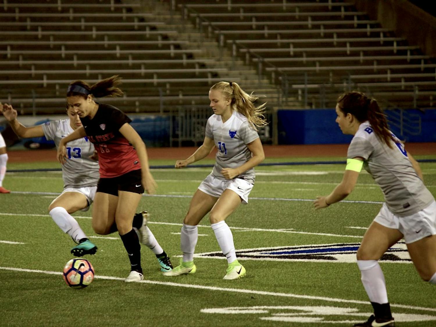 The Bulls blocking a player from the Ball State Cardinals. The Bulls had an uneven 1-1 two game weekend.
